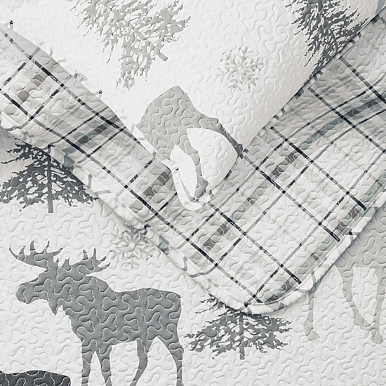 Linery Moose Trees Reversible Quilt Set