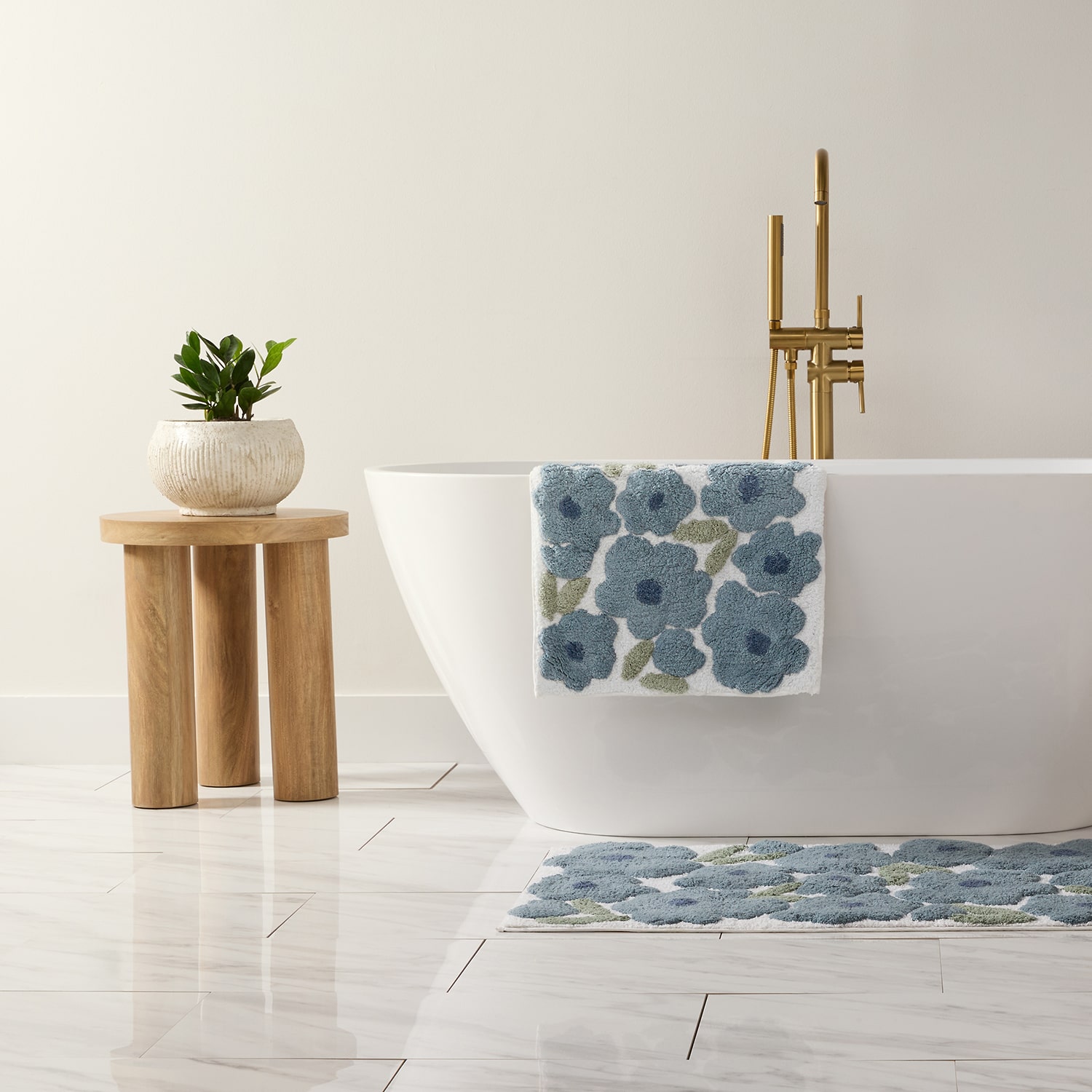 Casual Comfort Blossoms Pattern Cotton Bath Rug