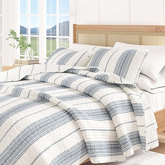 Linery Farmhouse Stripe Reversible Quilt Set