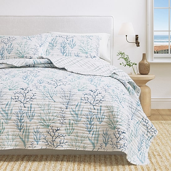Linery Blue Coral Reversible Reversible Quilt Set