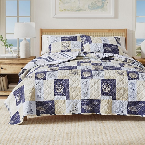 Linery Seashell Patchwork REVERSIBLE Quilt Set