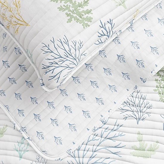 Linery Pastel Coral Pattern Reversible Quilt Set