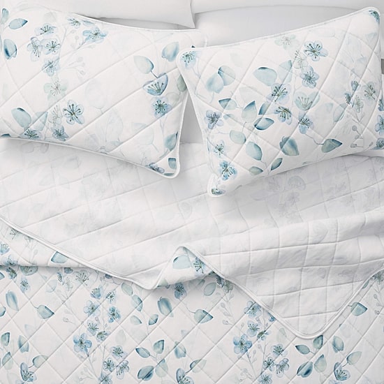Linery Watercolor Leaves Reversible Quilt Set
