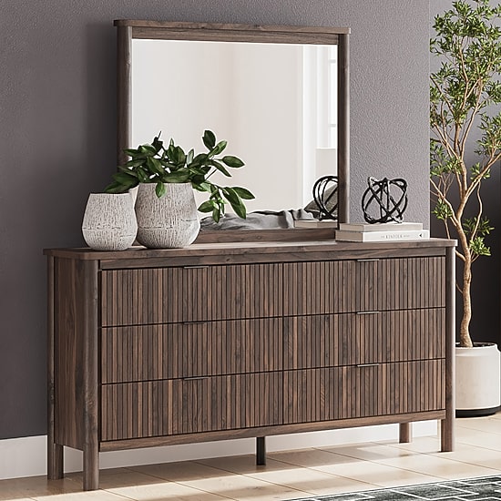 Signature Design by Ashley Serena 6-Drawer Dresser and Mirror