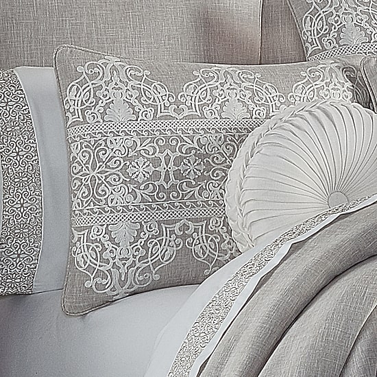 Queen Street Annie 4-pc. Damask + Scroll Comforter Set