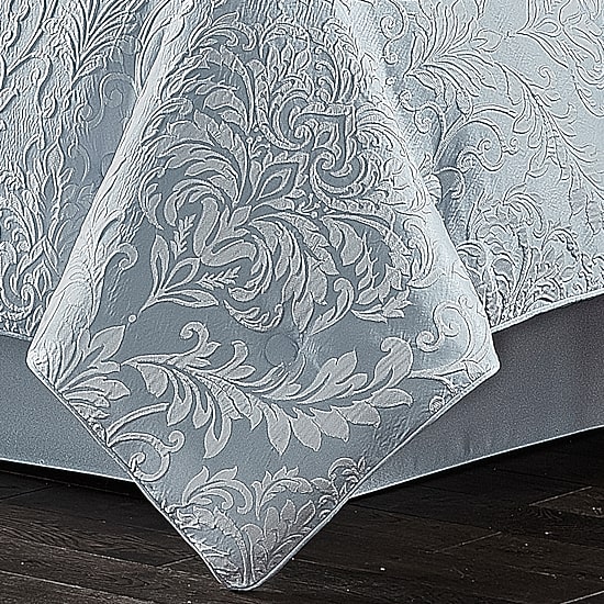 Queen Street Madeline 4-Pc. Damask And Scroll Heavyweight Comforter Set