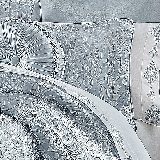 Queen Street Madeline 4-Pc. Damask And Scroll Heavyweight Comforter Set