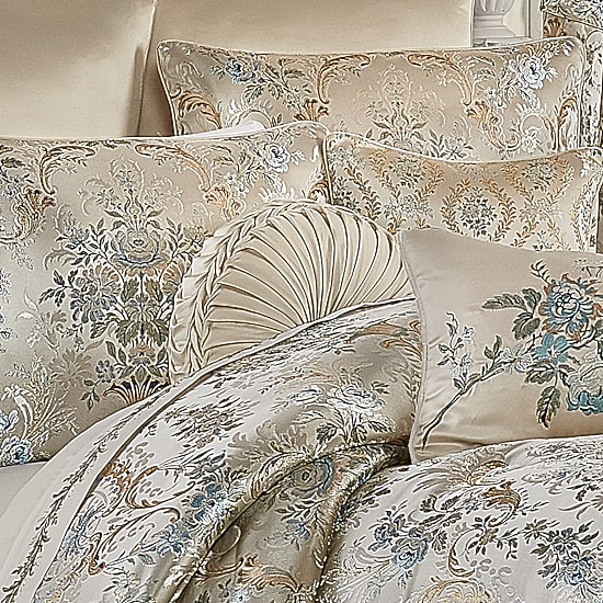 Queen Street Jillian Round Throw Pillow