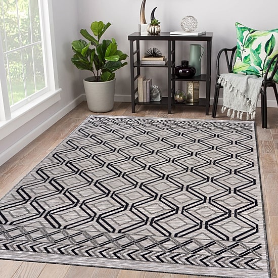 Reese Geometric Daze Indoor Outdoor Rectangular Area Rug 