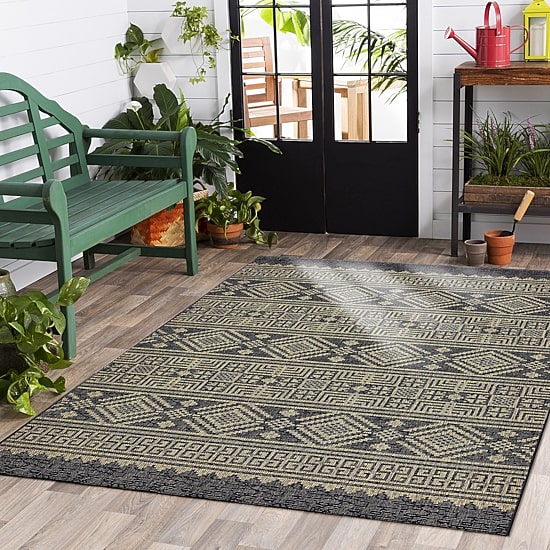 Sylvestra Geometric Vestige Indoor Outdoor Rectangular Area Rug