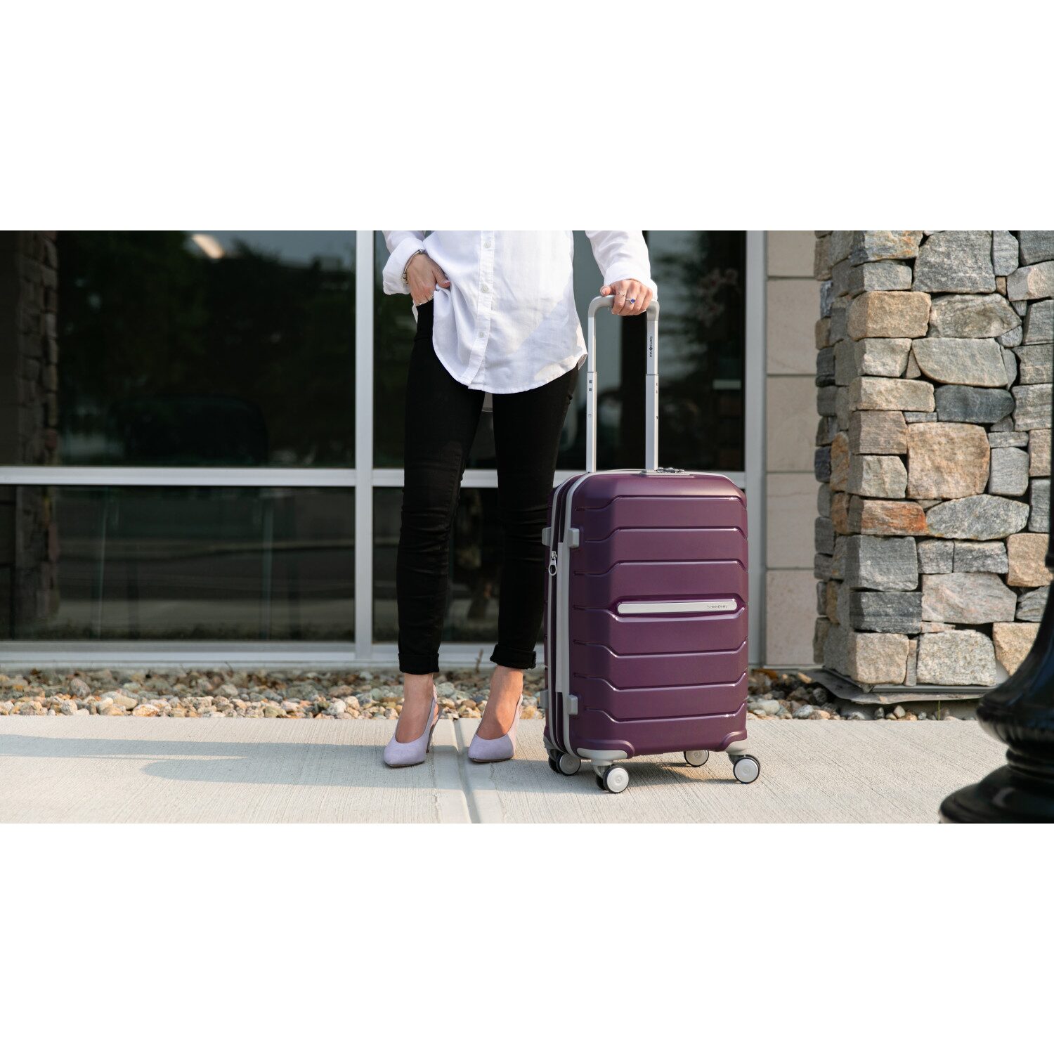 Samsonite Freeform 24 Inch Hardside Expandable Checked Spinner Luggage