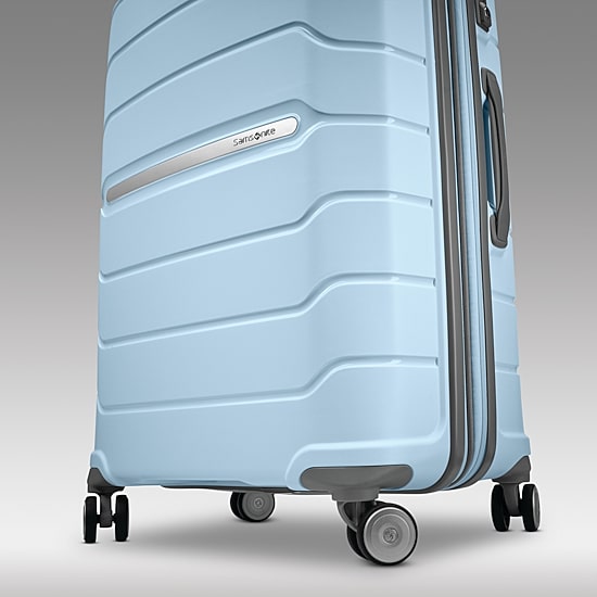 Samsonite Freeform 28 Inch Hardside Expandable Checked Spinner Luggage
