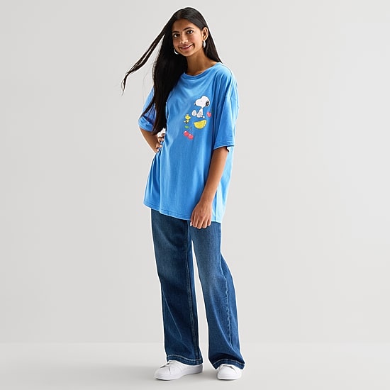 Womens Crew Neck Short Sleeve Regular Fit Snoopy Graphic T-Shirt