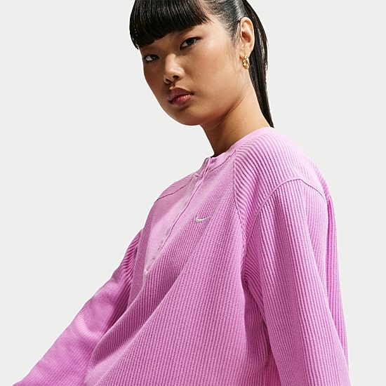 Nike Womens Long Sleeve Regular Fit Henley Shirt