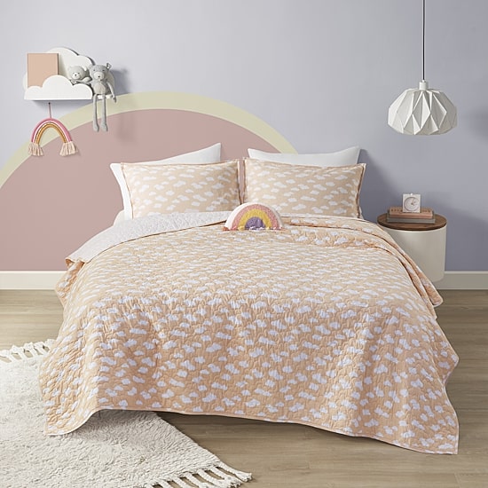 Intelligent Design Ellie Reversible Sunshine Printed 100% Cotton Quilt Set With Throw Pillow