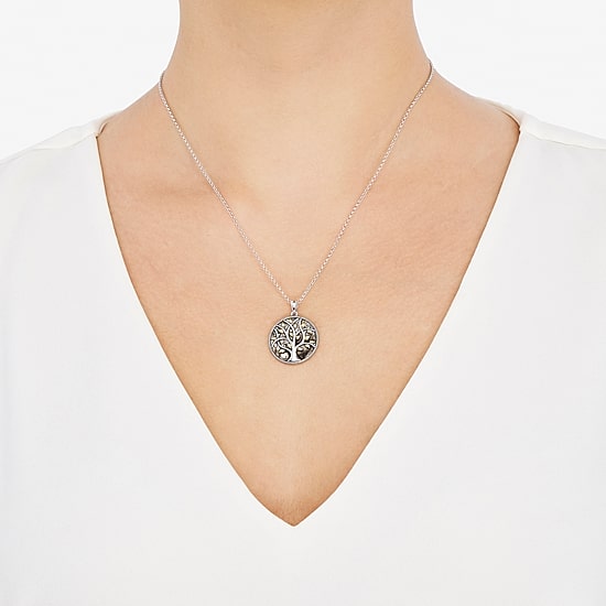 Womens Sterling Silver Round 18 Inch Pendant Necklace