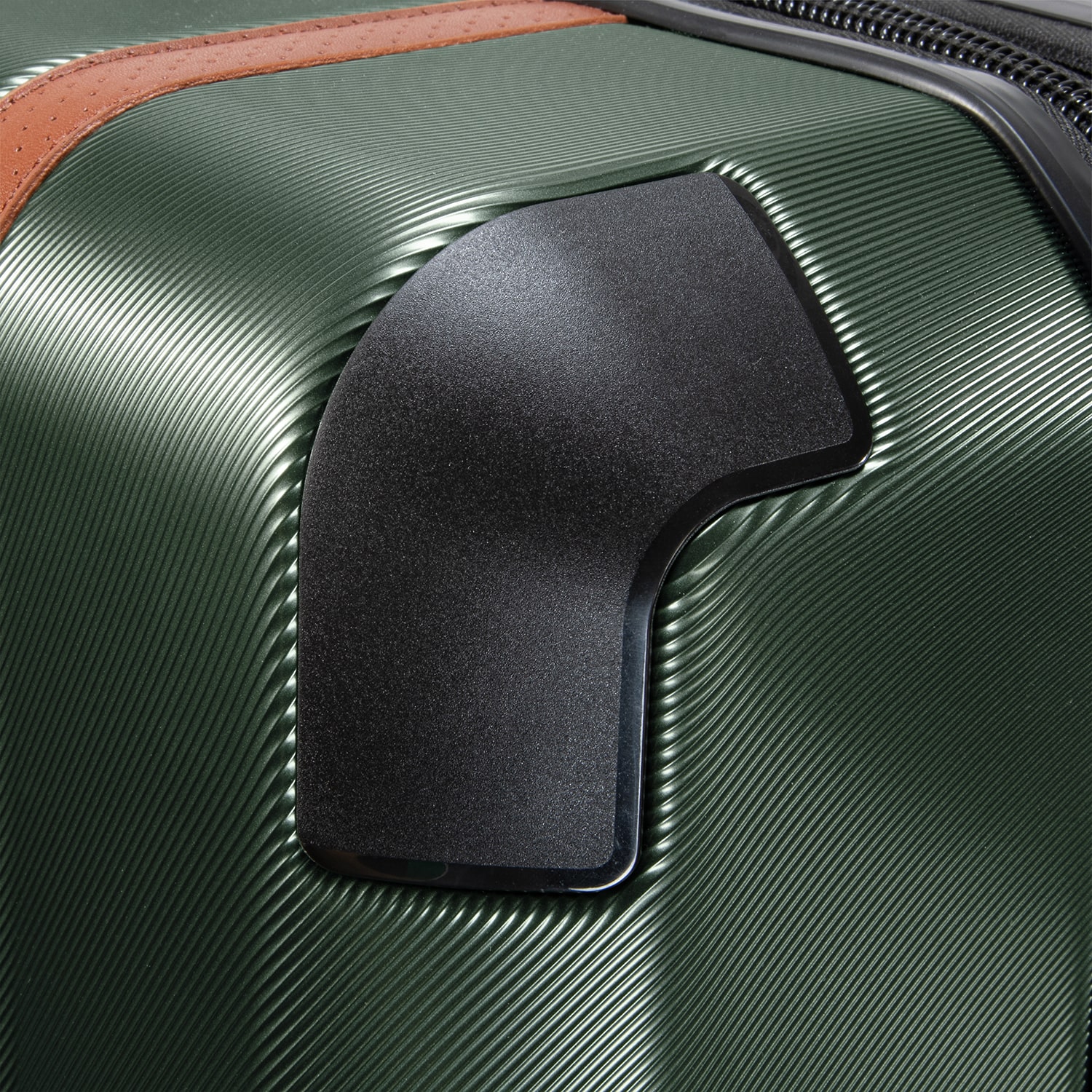 Ricardo Beverly Hills Montecito 2.0 21 Inch Hardside Carry-On Spinner Luggage