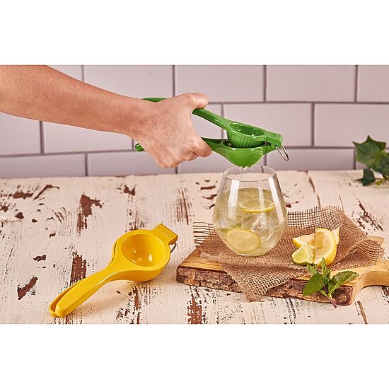 IMUSA Manual Lemon Squeezer