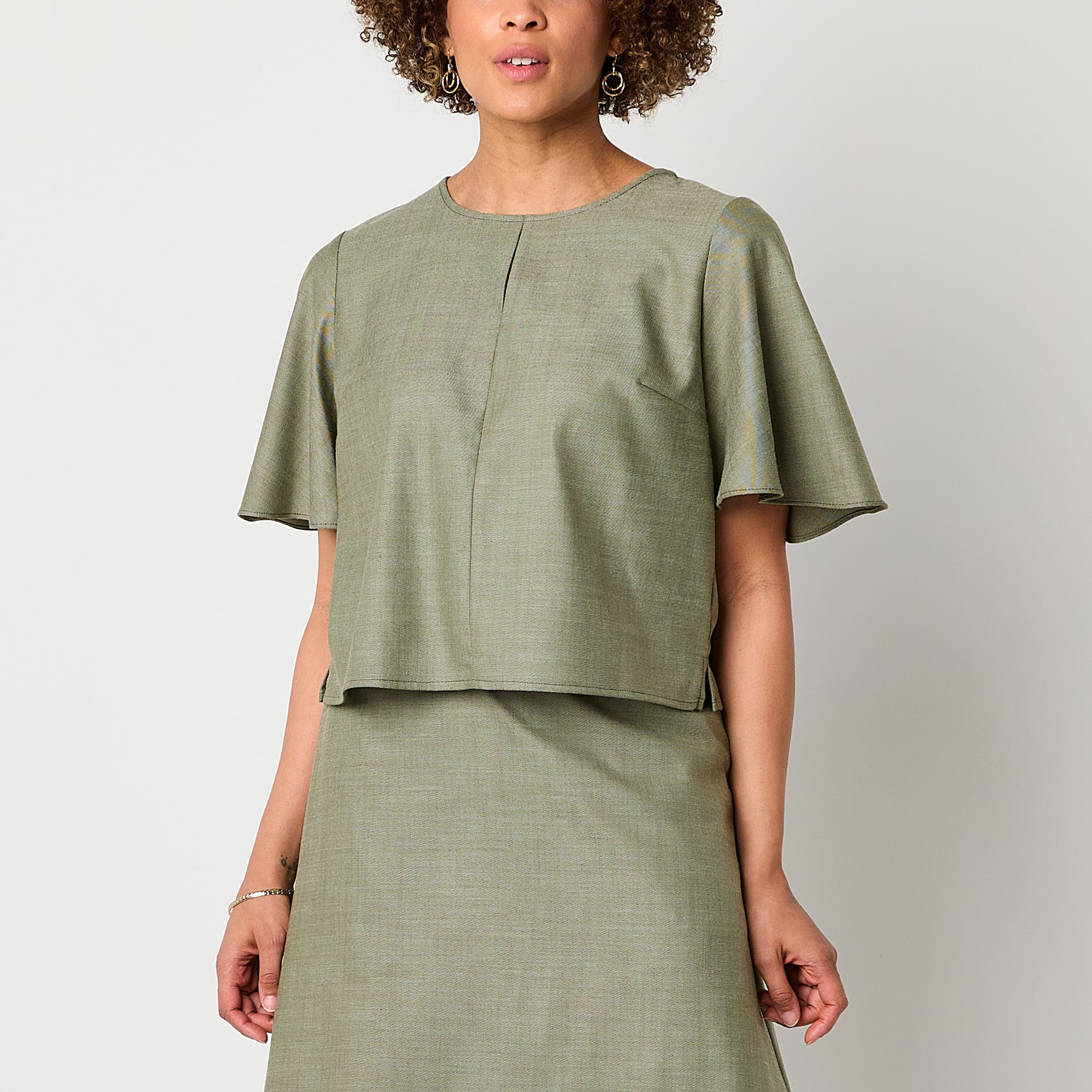 Liz Claiborne Womens Round Neck Elbow Sleeve Crop Top