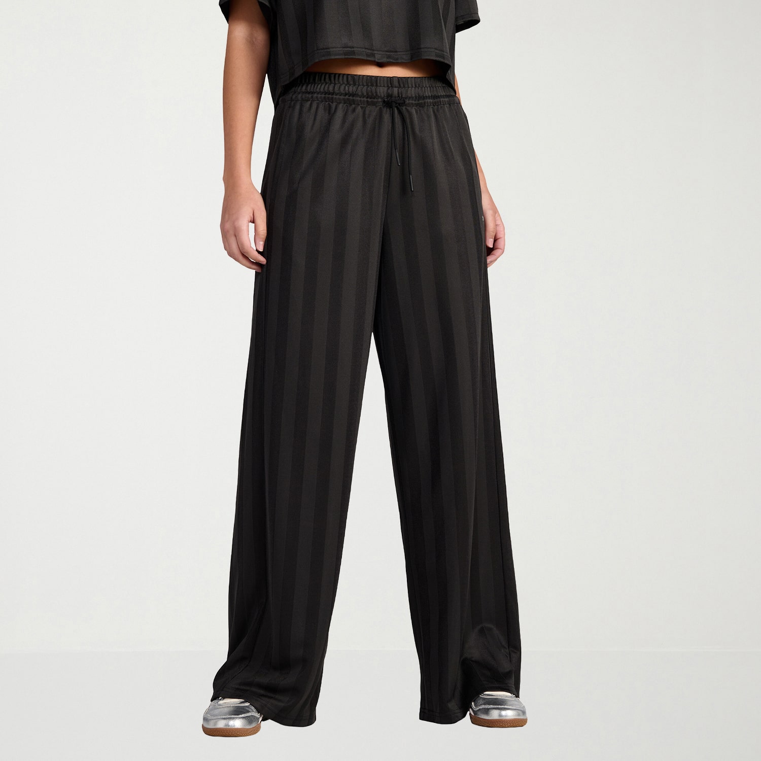 PUMA Womens Wide Leg Mid Rise Relaxed Fit Drawstring Pant