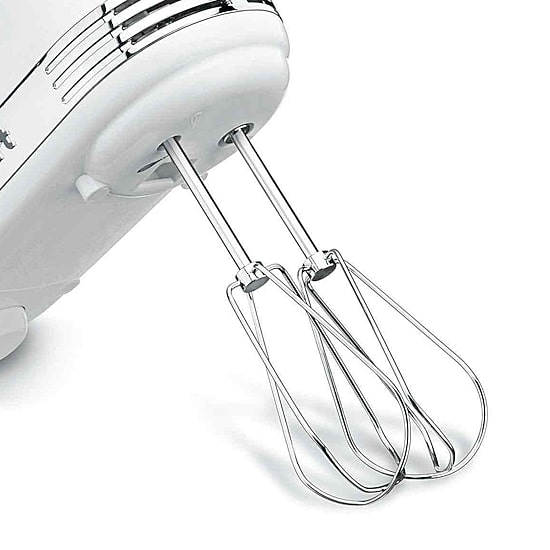 Cuisinart® 9-Speed Hand Mixer + Storage Case