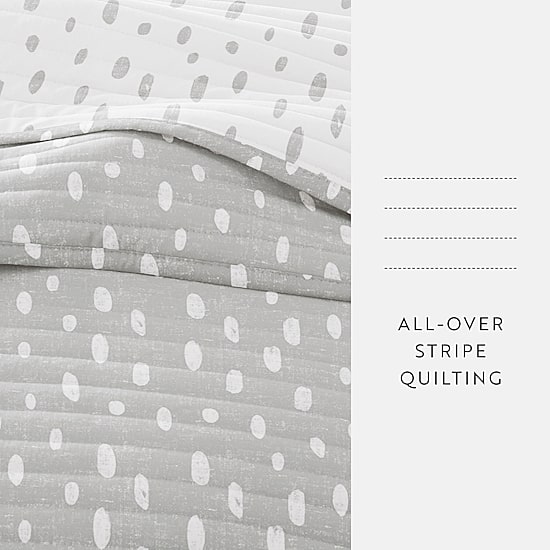 Casual Comfort Pattern Modern Reversible Quilt Set