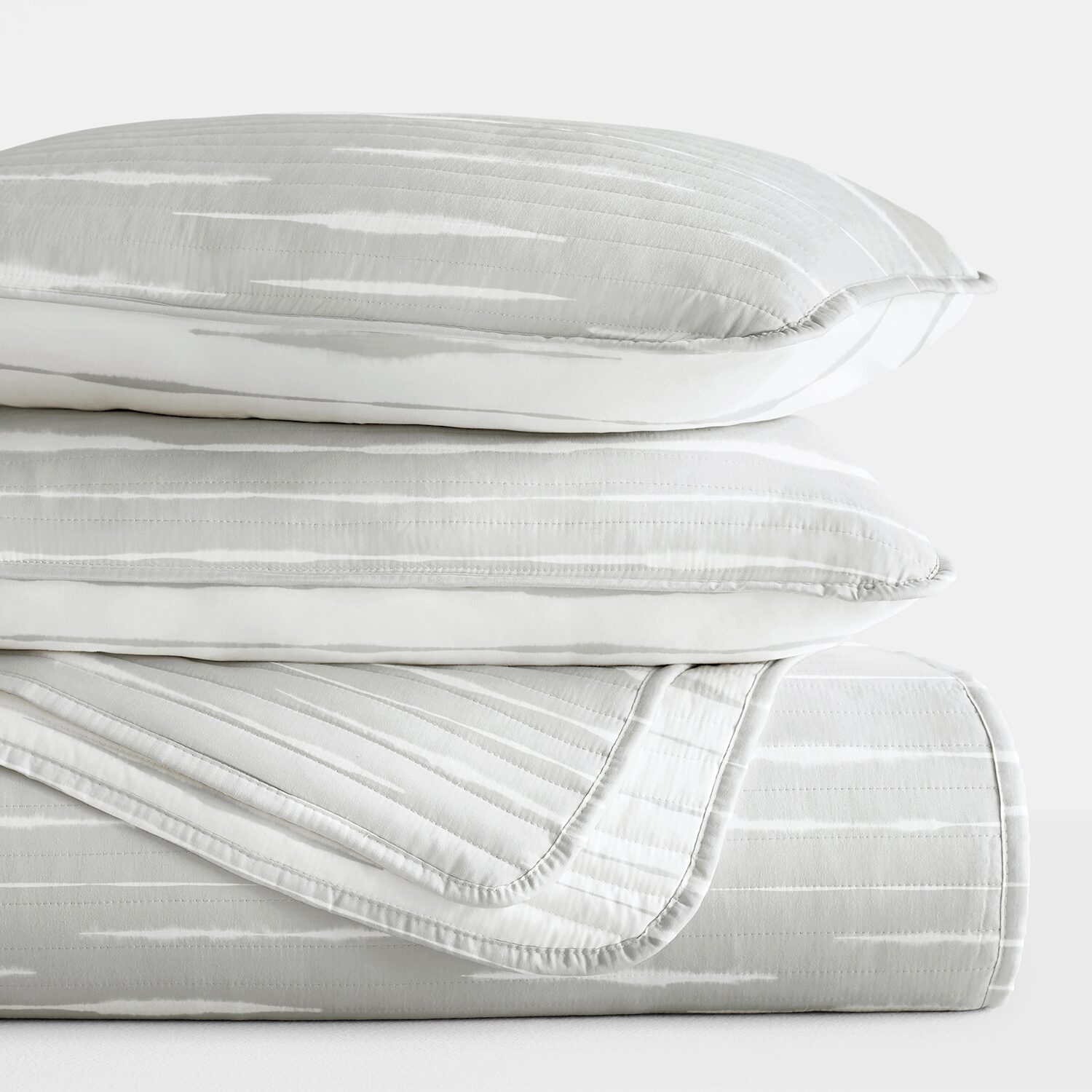 Casual Comfort Lines REVERSIBLE Quilt Set