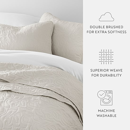 Casual Comfort Floral Stitch Quilt Set