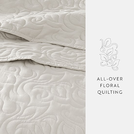 Casual Comfort Floral Stitch Quilt Set