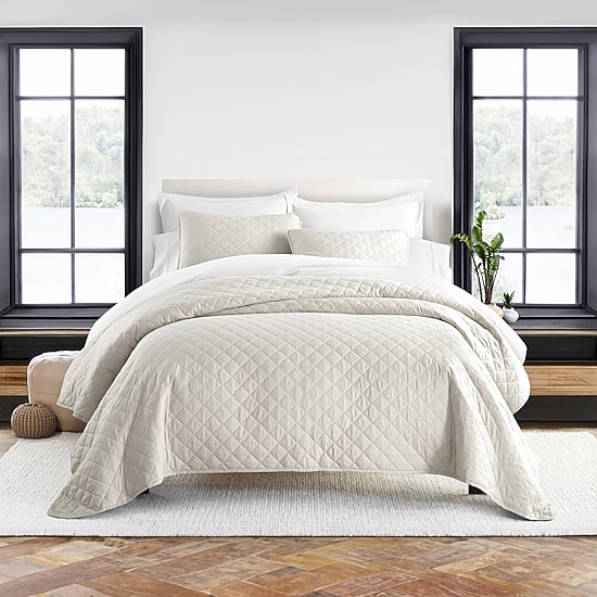 Casual Comfort Diamond Stitch Quilt Set
