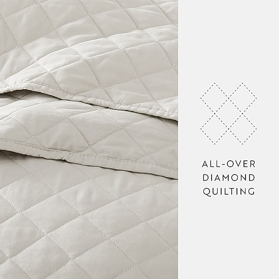Casual Comfort Diamond Stitch Quilt Set