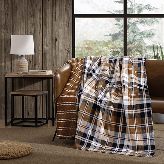 Eddie Bauer Midweight Plaid Blanket