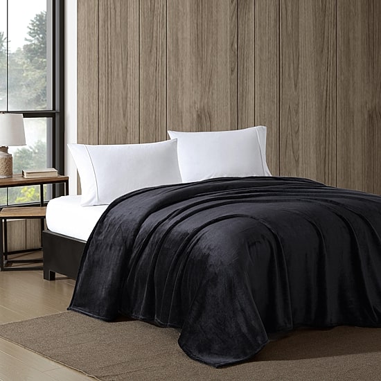 Eddie Bauer Midweight Blanket