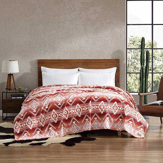 Wrangler Midweight Blanket