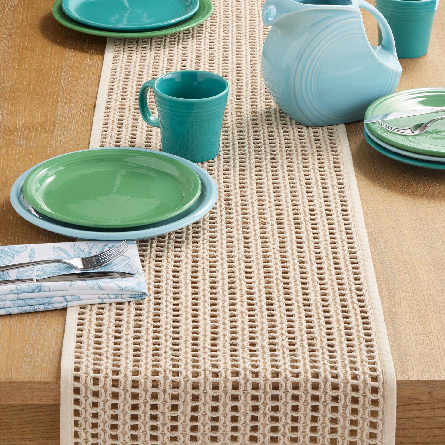Fiesta Kai Macrame Table Runner