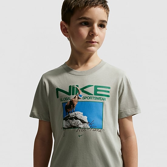 Nike Club Big Kid Unisex Crew Neck Short Sleeve Regular Fit Graphic T-Shirt
