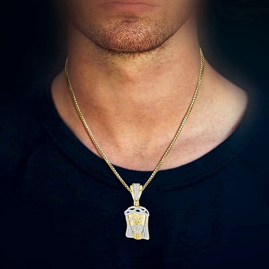 (J / I3) Mens 1/3 CT. T.W. Natural White Diamond 10K Gold Pendant