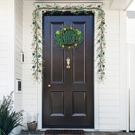 Glitzhome 72" Shamrock St. Patricks Day Garland