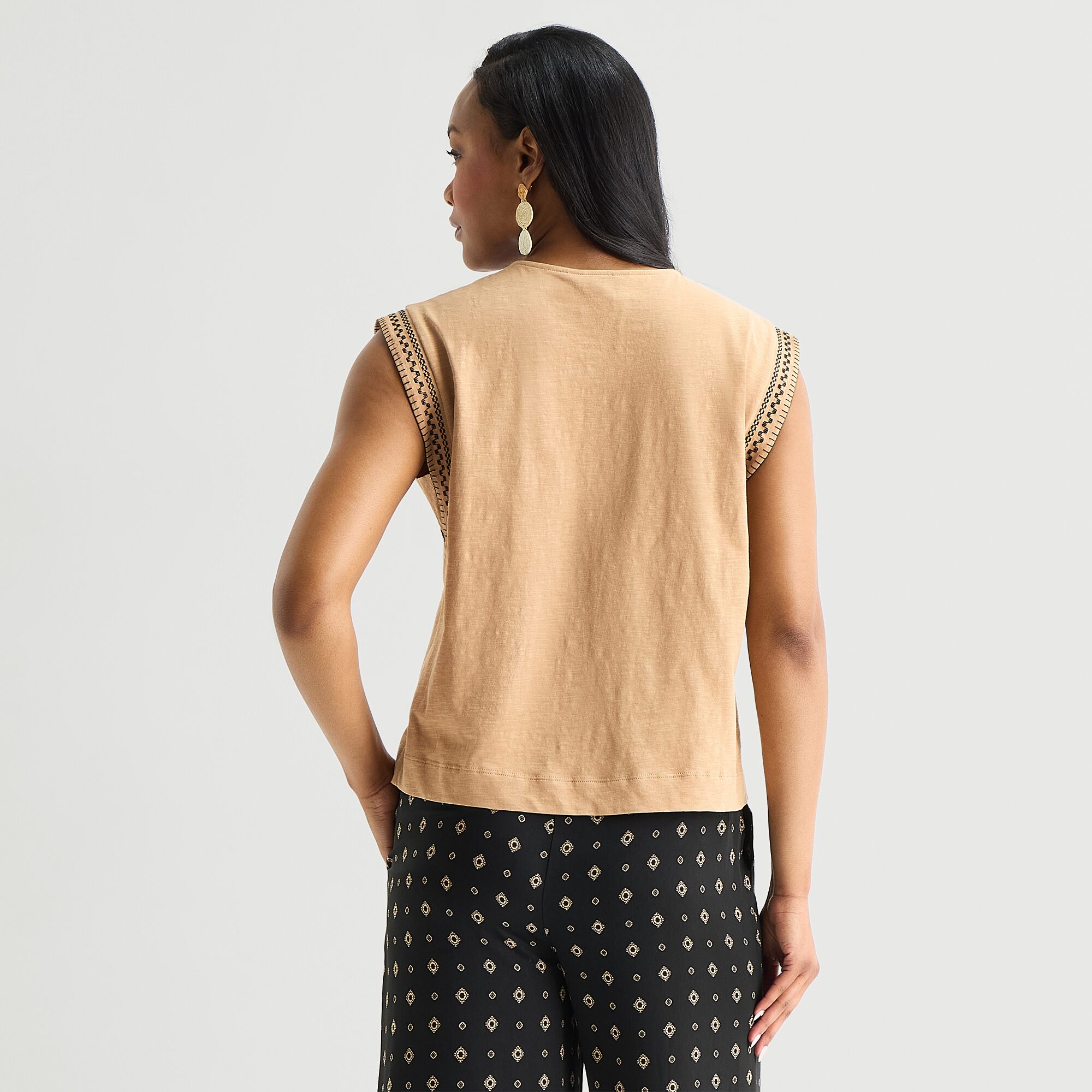 Liz Claiborne Womens Round Neck Sleeveless Blouse