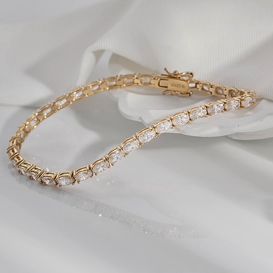 Diamonart Womens Cubic Zirconia 14K Gold Over Silver Heart 7.25 Inch Tennis Bracelet