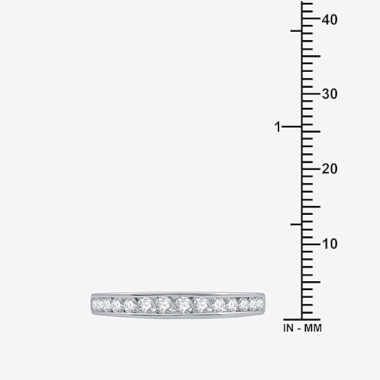 Classic Collection 1/2 CT.T.W. Natural Diamond 10K Gold Wedding Band