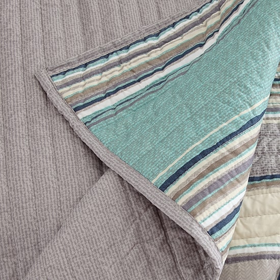 Home Expressions Reagan Stripe Quilt