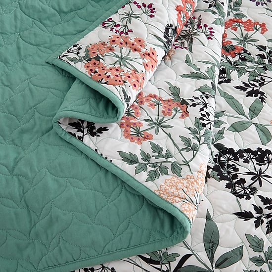Home Expressions Avery Floral Quilt Set