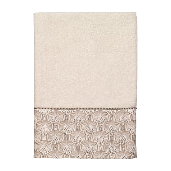 Avanti Deco Shell Ivory Embellished Bordered Bath Towel