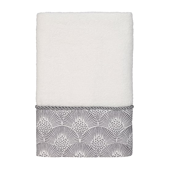Avanti Deco Shell White Embellished Bordered Bath Towel