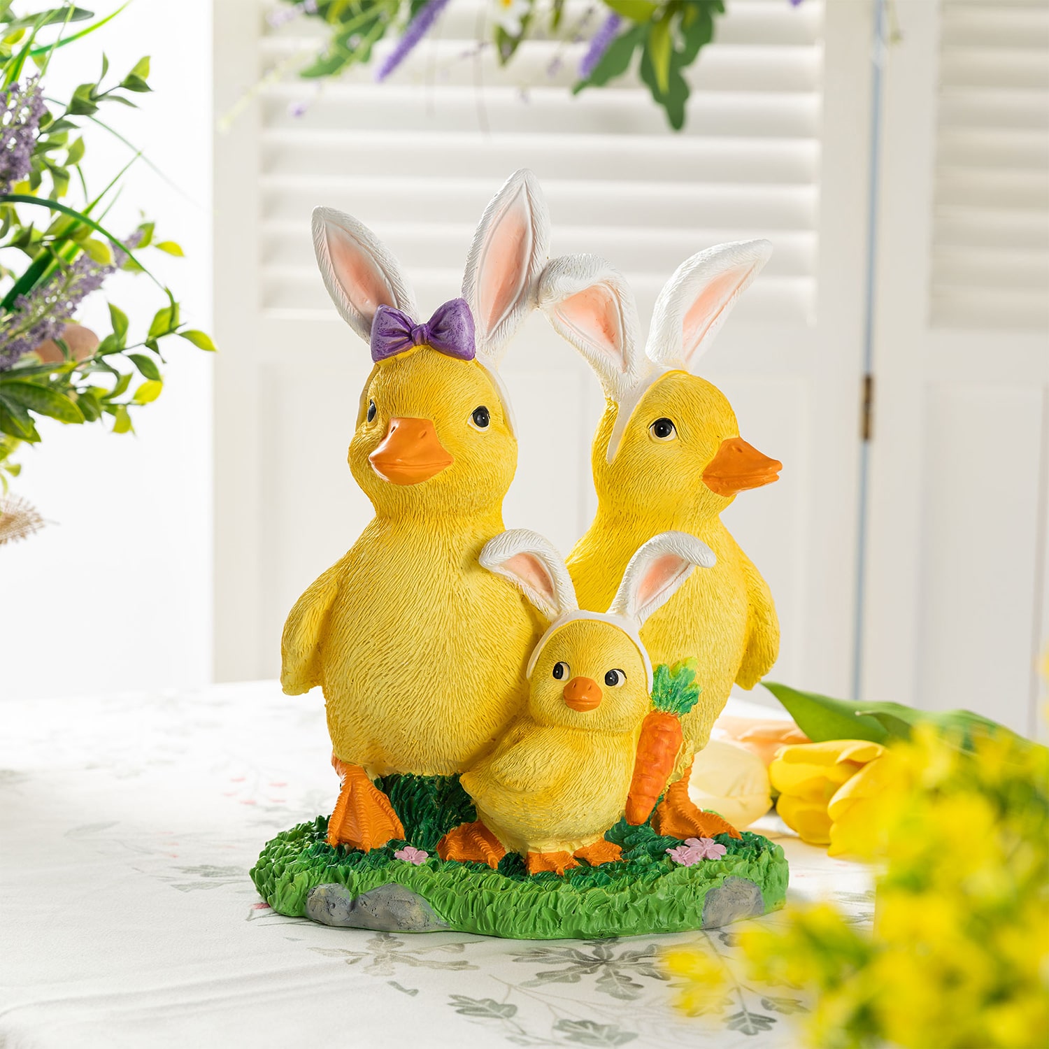 Glitzhome 12" Resin Duck Family Easter Tabletop Decor