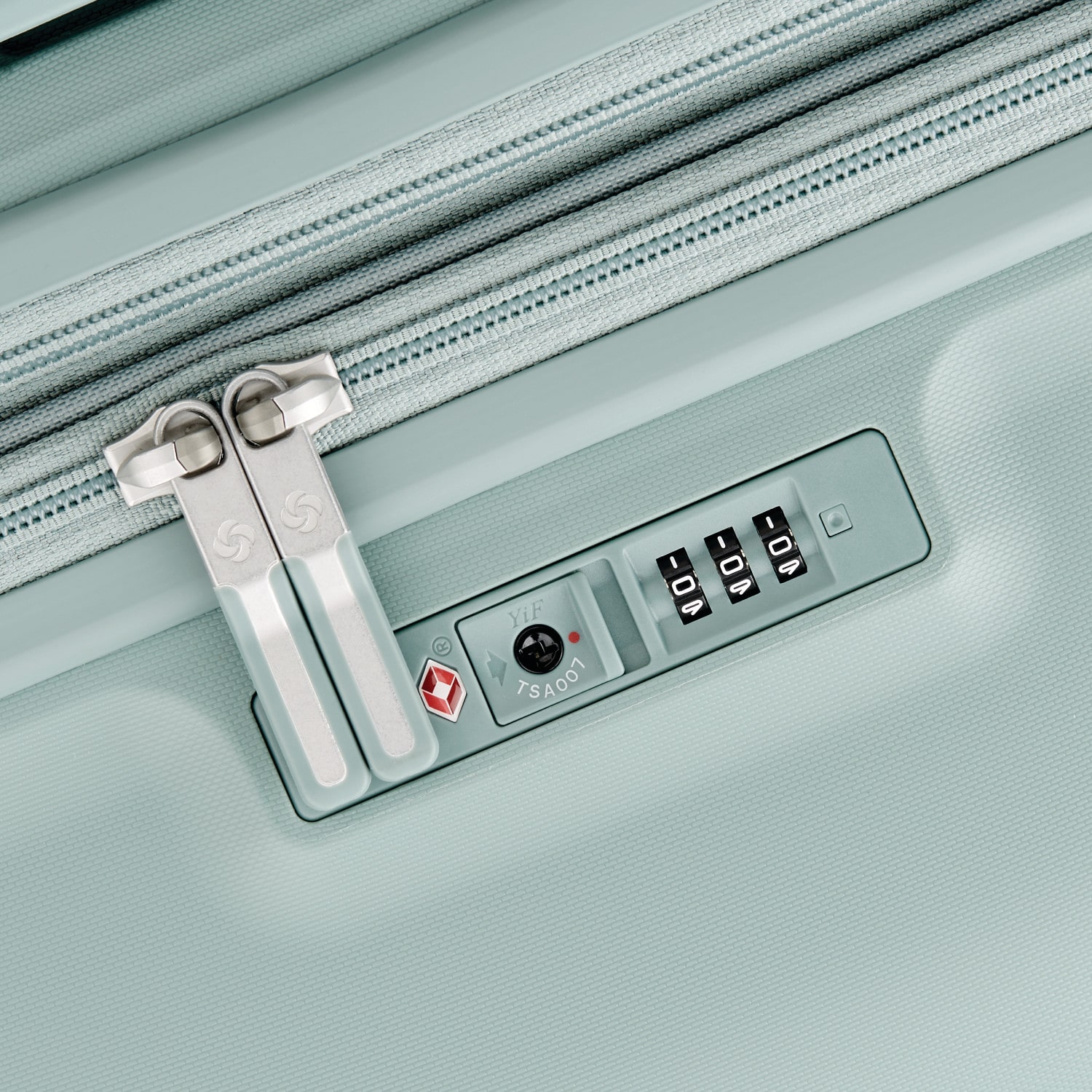 Samsonite Elevation Plus 24 Inch Hardside Checked Spinner Luggage