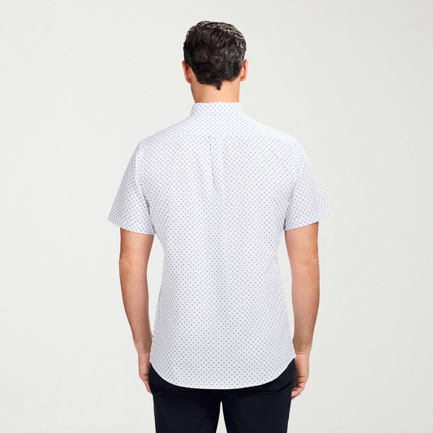 IZOD Breeze Mens Short Sleeve Athletic Fit Button-Down Shirt