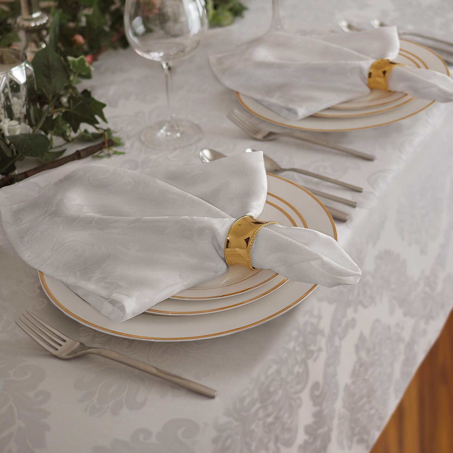 Threadmade Barcelona Jacquard Damask 4-pc. Napkins