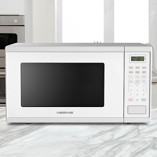 Farberware 1.1 Cu. Ft. 1000-Watt Digital Counter Microwave Oven